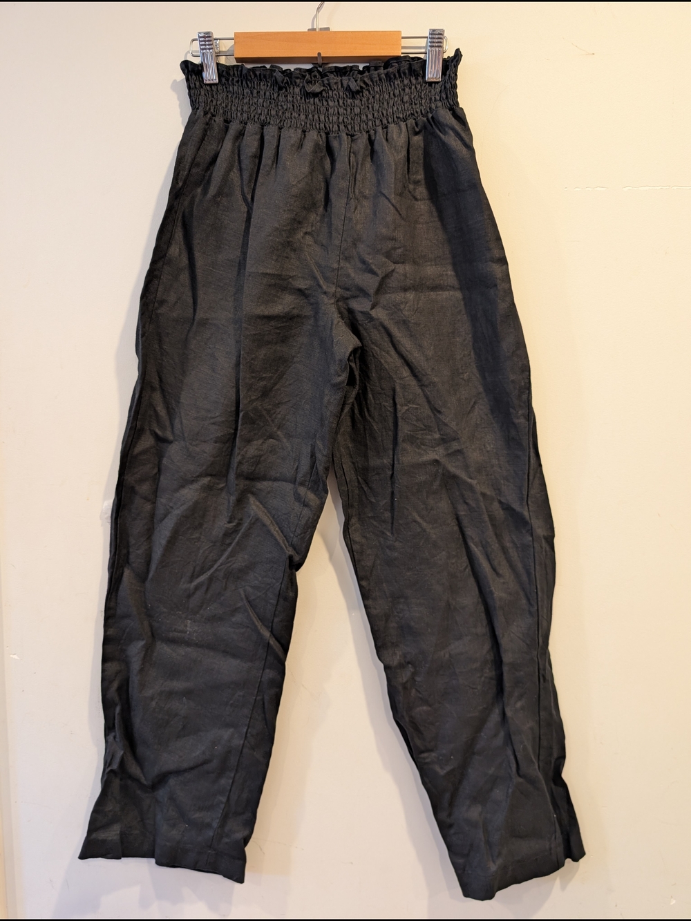 House of Harlow 1960 Black Joggers 100 Linen XS Smocked Waist